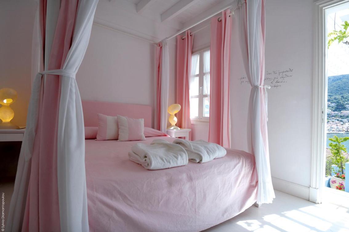 Perantzada 1811 Otel 4*